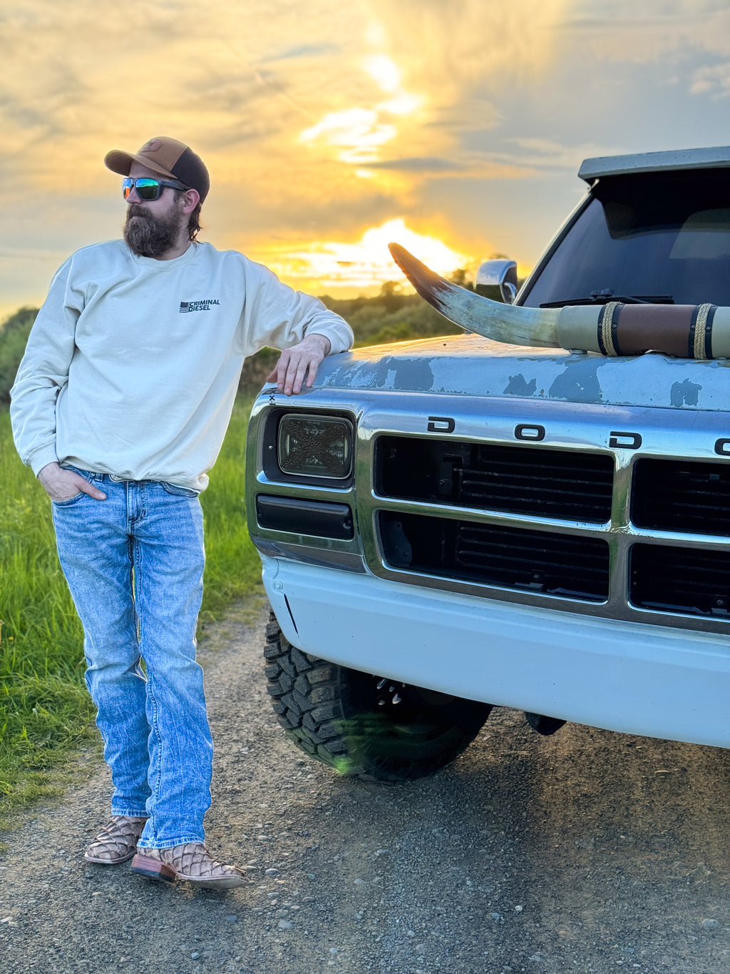 Americana Crewneck - Tan